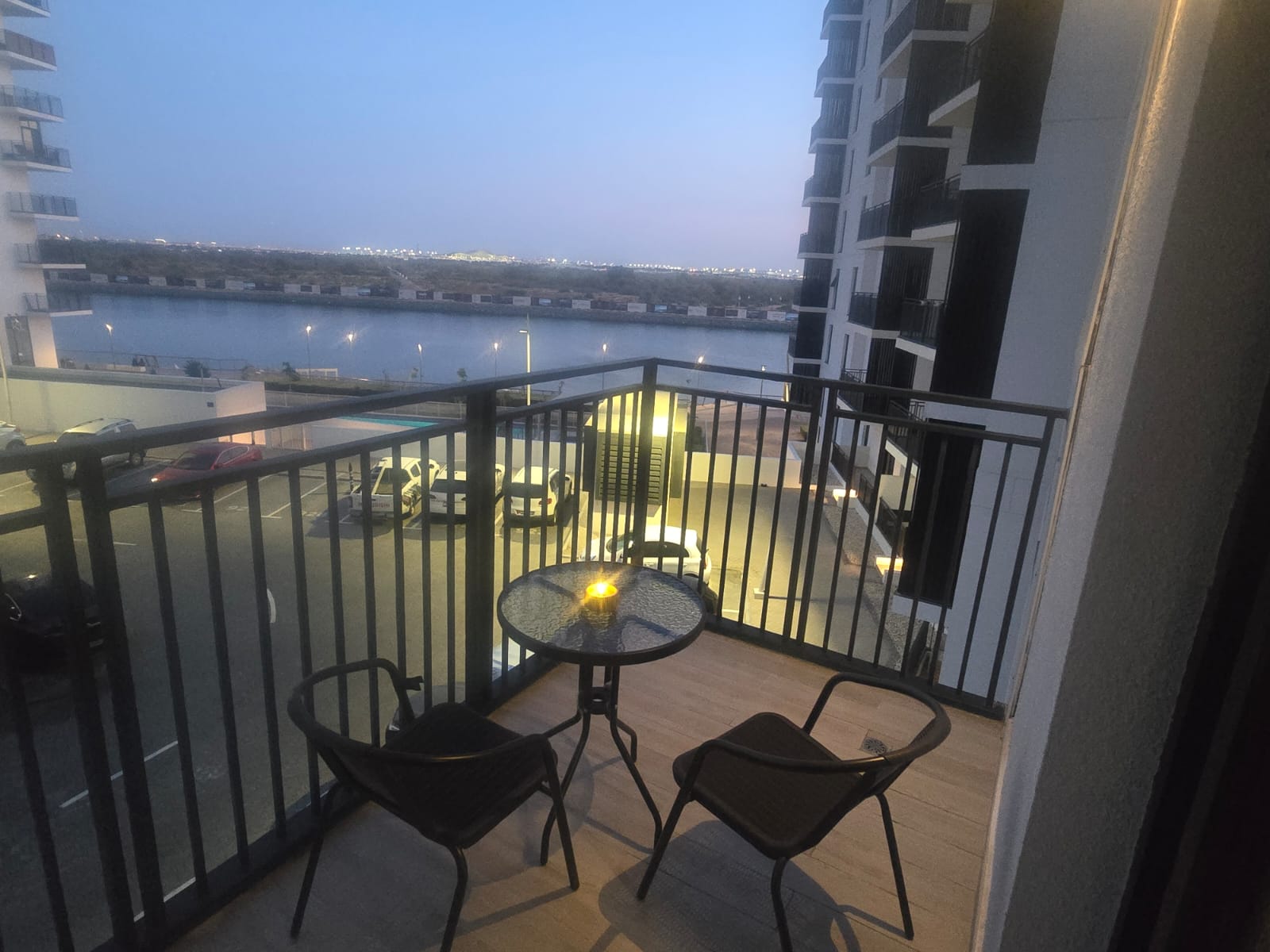 Apartment for sale - Waters Edge - Yas Island One bedroom and living room (furnished)